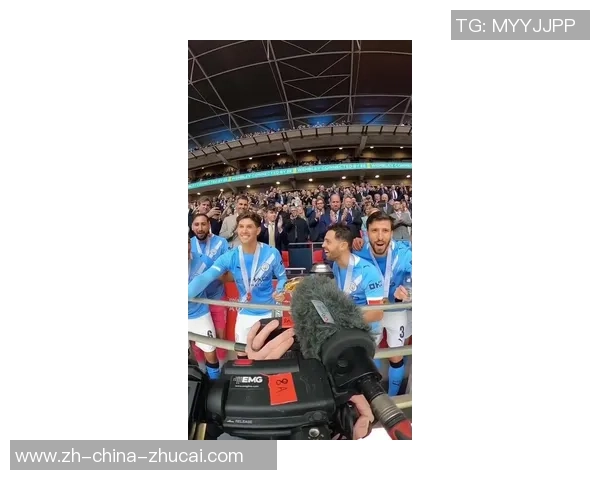 足球明星颁奖典礼全流程揭秘从入场到领奖的精彩瞬间 足球明星颁奖典礼全流程揭秘从入场到领奖的精彩瞬间